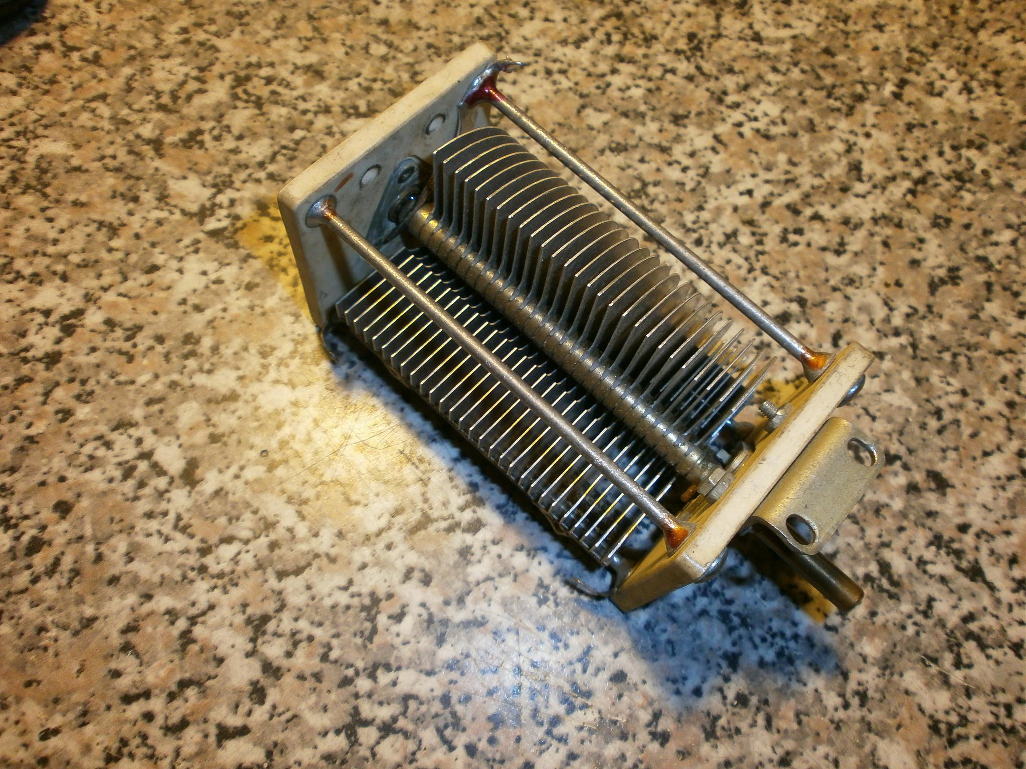 Антенны - объявления о продаже новых и подержанных КВ и УКВ антенн ...